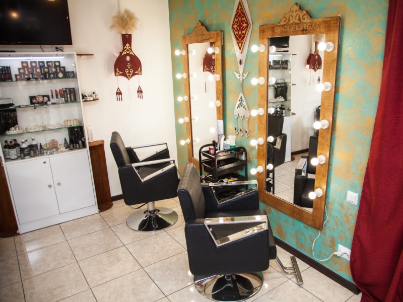 порно Чарли Феникс бет күтімі Менің сүйікті әйеліме арналған секс көріністері