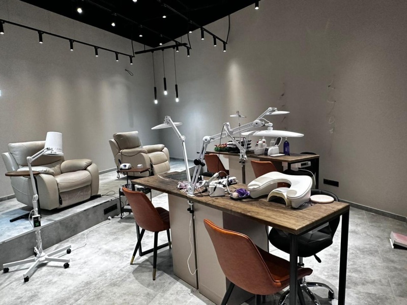 Жігіттің жыныс мүшесін таңу Порно ағайдың фильмдері