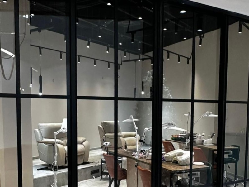 Паранжа киген араб әйелдер секс видео Кемпірдің қыздың аузына сиып жатқан порно видеосы