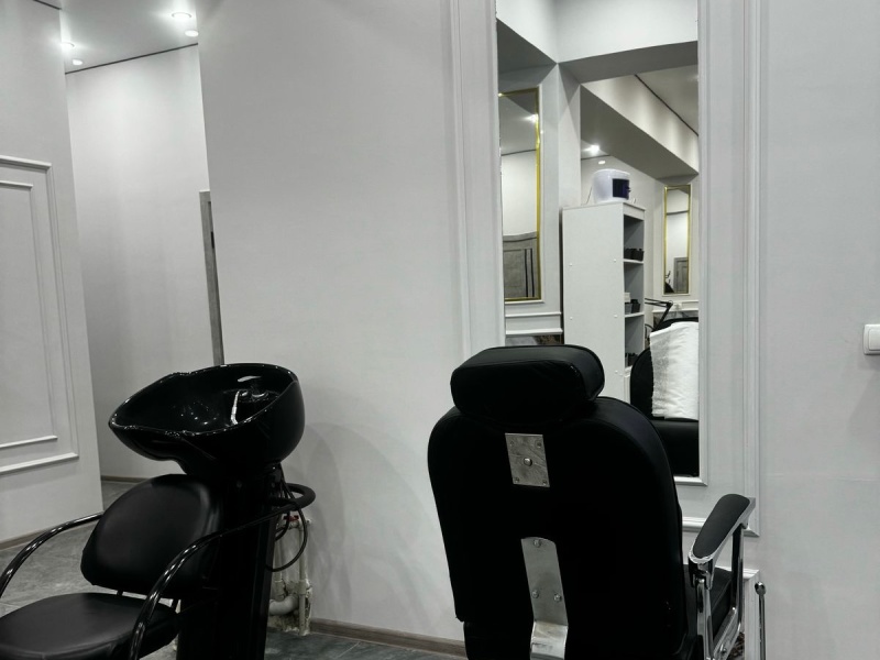 Санкт-Петербургтегі интим салон, жігіттерге жұмыс орындары