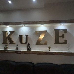 Kuze
